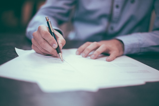 Streamlining Everyday Services: Passport Photos, Notary Needs, and Practical Solutions